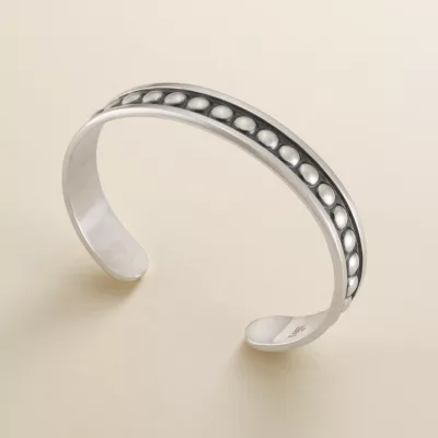 JamesAvery_BR-402-319101_altS.webp