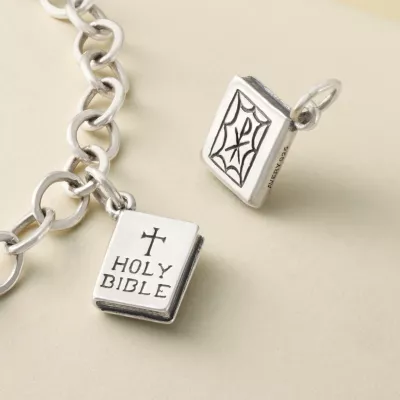 JamesAvery_CM-2053-779652_altS.webp