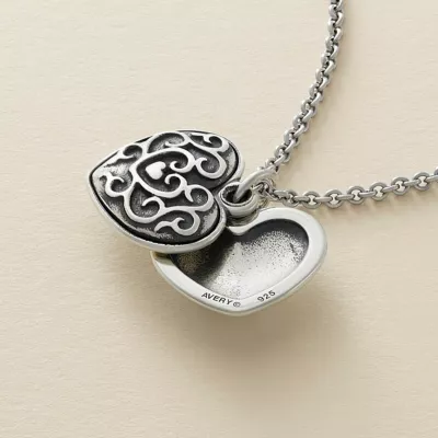 JamesAvery_CM-5932-629461_altS.webp