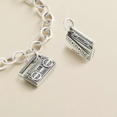 JamesAvery_CM-6148-269417_altS.webp