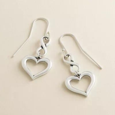 JamesAvery_EH-1810-949828_altS.webp