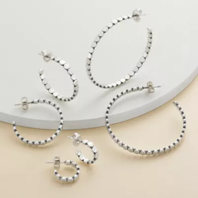 JamesAvery_EP-1956-SS_sw.webp
