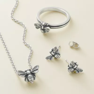 JamesAvery_HoneyBee_col.webp