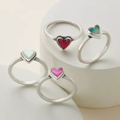 JamesAvery_RG-2005_gw.webp